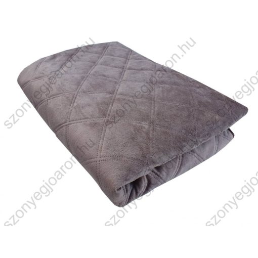 Karo Barna Ágytakaró