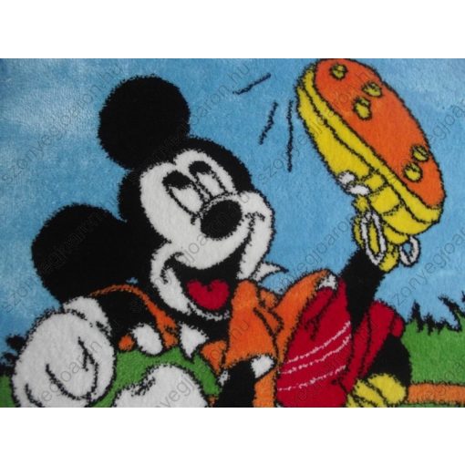 Zöld Focipálya gyerekszőnyeg