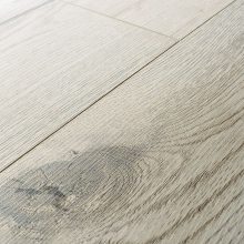 Fiene 8 mm vízálló laminált padló