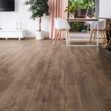 Rakel tölgy 8 mm vízálló laminált padló