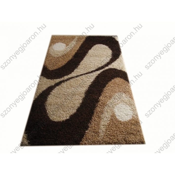 Barna shaggy szőnyeg a lakásodban 